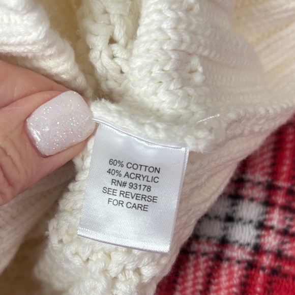 Industry Elegant Ivory Cable Knit Sweater - Picture 7 of 8